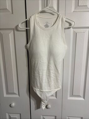 Klassy Network Cream Ribbed Sleeveless Crew Neck Bodysuit